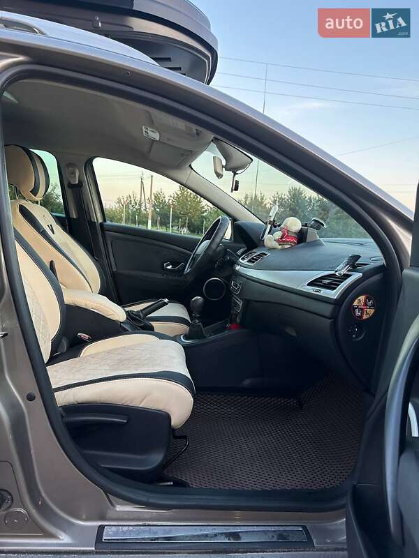 Универсал Renault Megane 2011 в Теофиполе фото 15 Универсал Renault Megane 2011 в Теофиполе