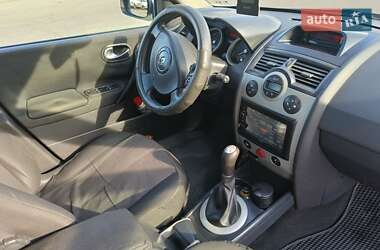 Хэтчбек Renault Megane 2005 в 