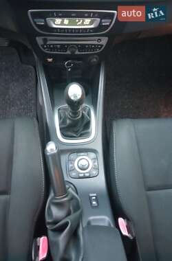 Универсал Renault Megane 2011 в 