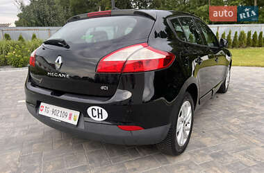 Хетчбек Renault Megane 2012 в 