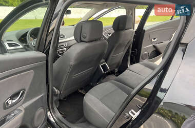 Хетчбек Renault Megane 2012 в 