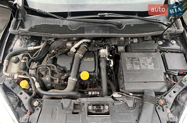 Хетчбек Renault Megane 2012 в 