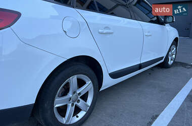 Универсал Renault Megane 2011 в 
