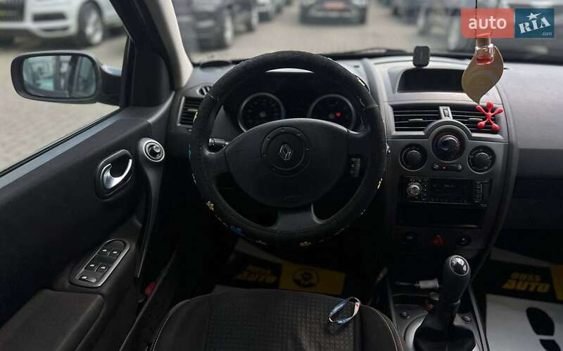 Хэтчбек Renault Megane 2005 в Ивано-Франковске