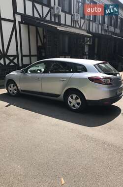 Універсал Renault Megane 2010 в Глухові