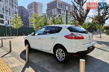 Хетчбек Renault Megane 2013 в 