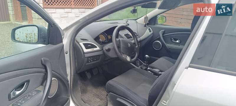 Универсал Renault Megane 2011 в Луцке