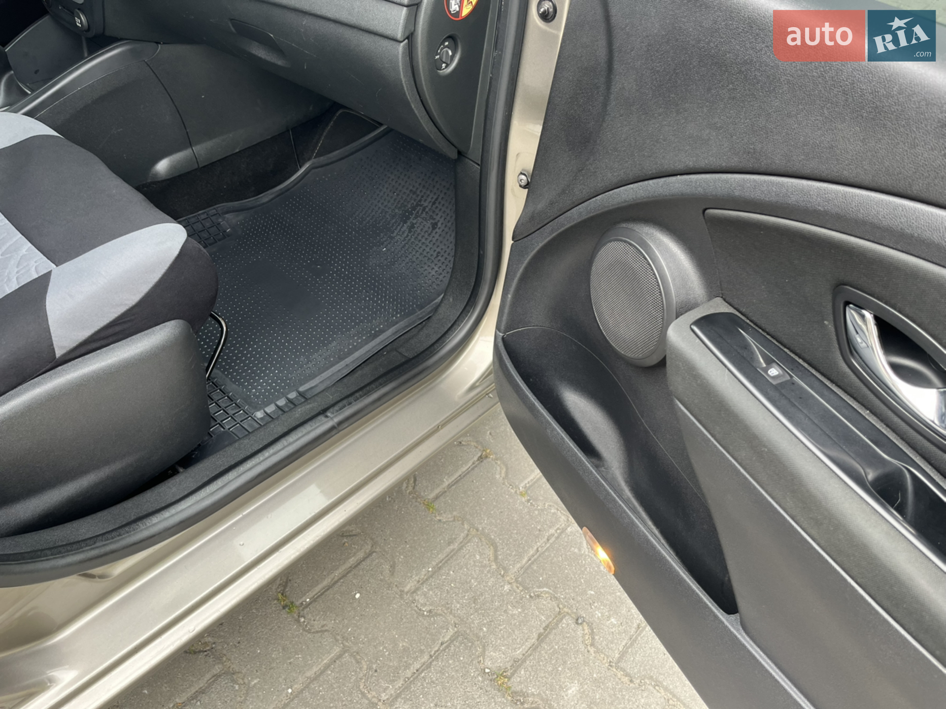 2012 Renault Megane - мініатюра 23
