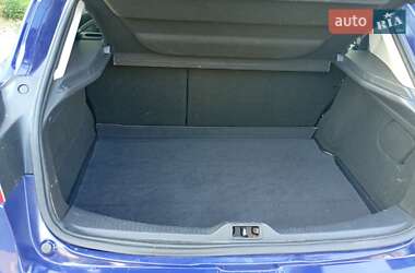 Хэтчбек Renault Megane 2010 в 