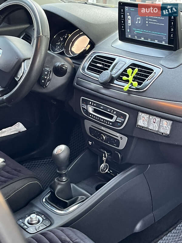 Универсал Renault Megane 2014 в Сарате