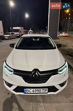Хэтчбек Renault Megane 2016 в Львове