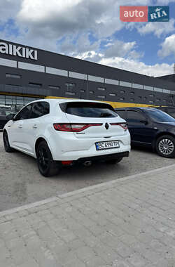 Хэтчбек Renault Megane 2016 в Львове