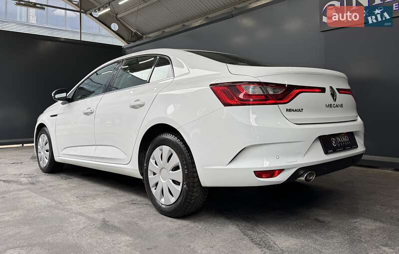 Седан Renault Megane 2018 в Киеве