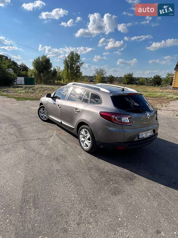 Универсал Renault Megane 2012 в Первомайске фото 8 Универсал Renault Megane 2012 в Первомайске