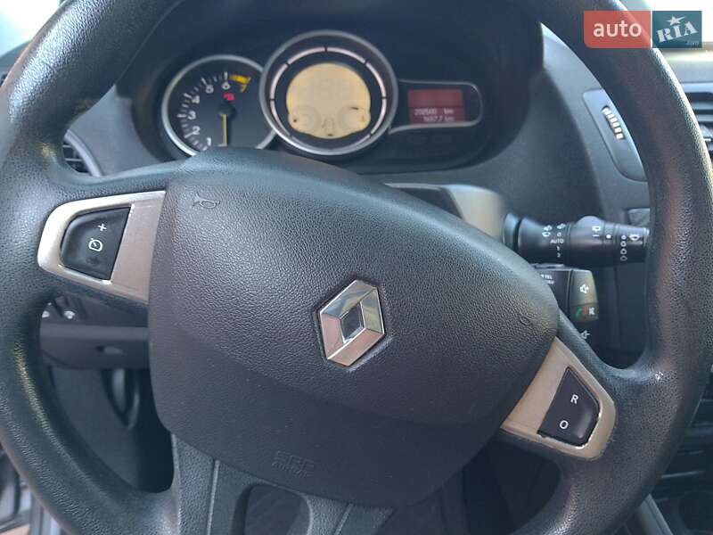 Хетчбек Renault Megane 2009 в Кривому Розі фото 24 Хетчбек Renault Megane 2009 в Кривому Розі