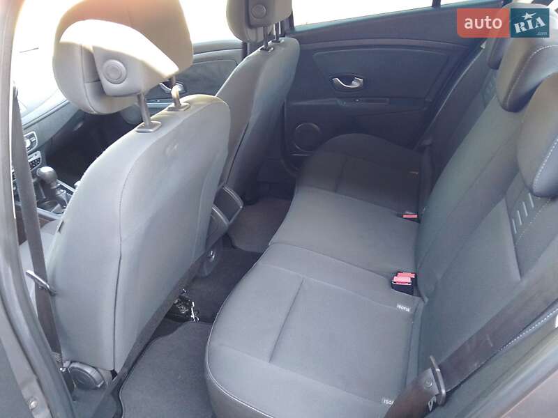 Хетчбек Renault Megane 2009 в Кривому Розі фото 29 Хетчбек Renault Megane 2009 в Кривому Розі