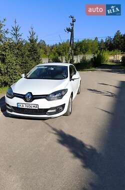 Хэтчбек Renault Megane 2015 в 