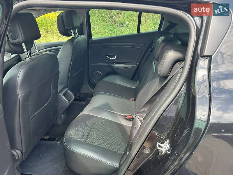 Хэтчбек Renault Megane 2010 в Полтаве фото 10 Хэтчбек Renault Megane 2010 в Полтаве