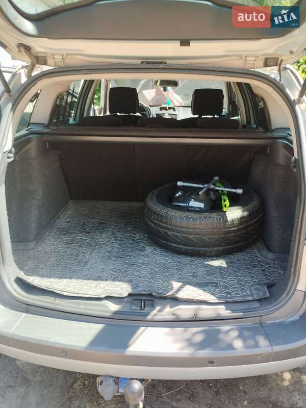 Хетчбек Renault Megane 2003 в Вишнівці фото 4 Хетчбек Renault Megane 2003 в Вишнівці