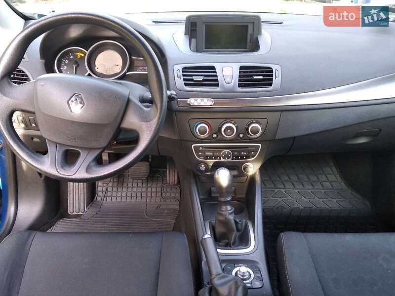 Хэтчбек Renault Megane 2011 в Черкассах фото 10 Хэтчбек Renault Megane 2011 в Черкассах