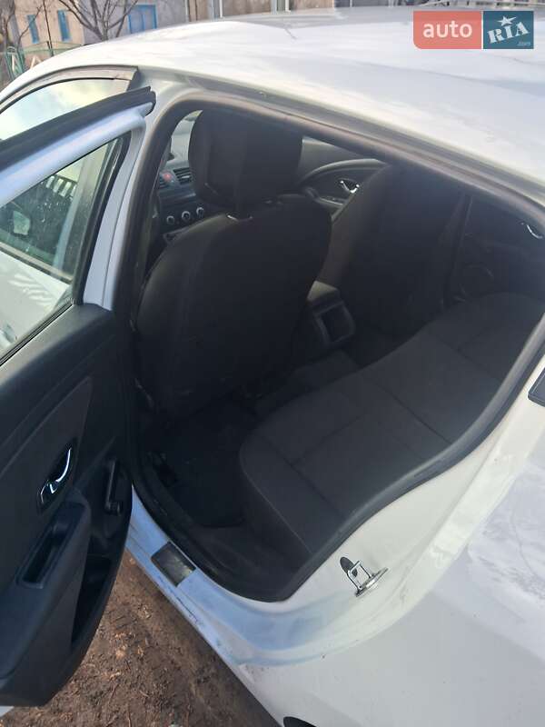 Хэтчбек Renault Megane 2013 в Староконстантинове