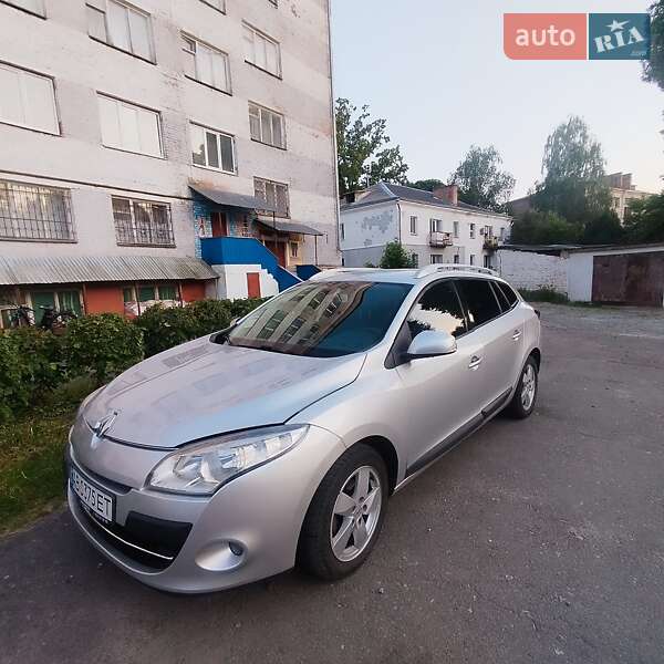 Універсал Renault Megane 2011 в Рівному