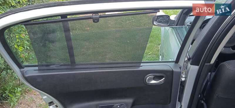 Седан Renault Megane 2005 в Кельменцах фото 15 Седан Renault Megane 2005 в Кельменцах