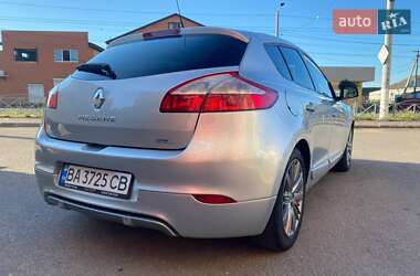 Хэтчбек Renault Megane 2013 в 