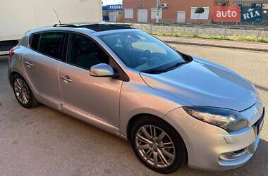 Хэтчбек Renault Megane 2013 в 