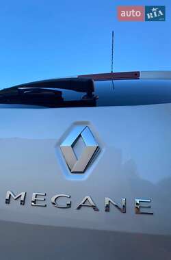 Хэтчбек Renault Megane 2013 в 
