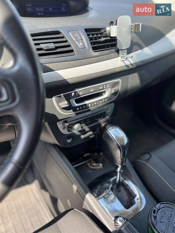 Универсал Renault Megane 2013 в Коростышеве фото 6 Универсал Renault Megane 2013 в Коростышеве