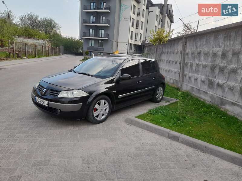 Хэтчбек Renault Megane 2004 в Нововолынске