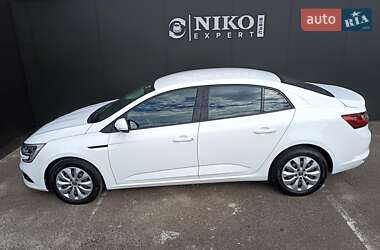 Седан Renault Megane 2018 в 