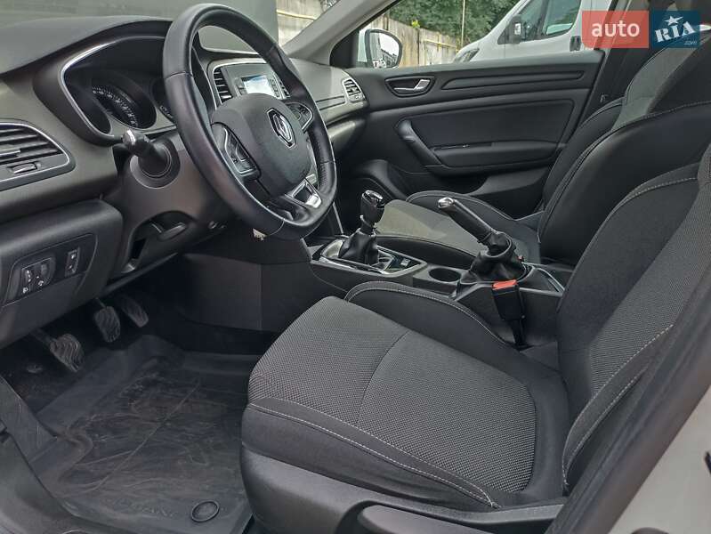 Седан Renault Megane 2018 в Львове фото 20 Седан Renault Megane 2018 в Львове