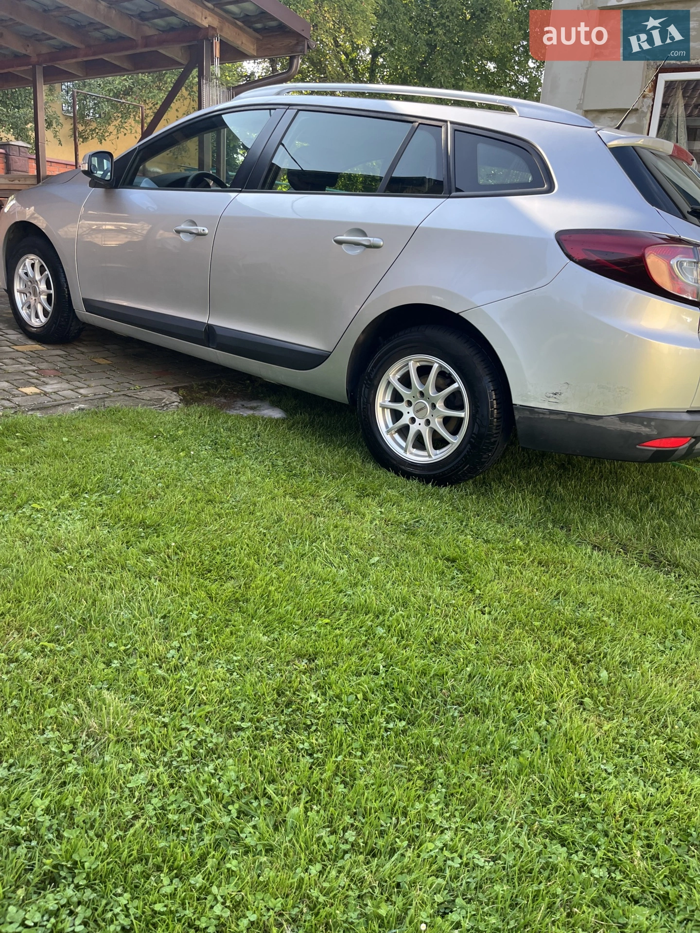 2011 Renault Megane - мініатюра 12