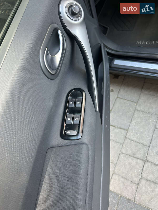 Хэтчбек Renault Megane 2007 в Ивано-Франковске фото 21 Хэтчбек Renault Megane 2007 в Ивано-Франковске