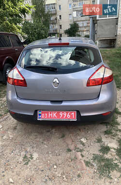 Хетчбек Renault Megane 2009 в Ромнах