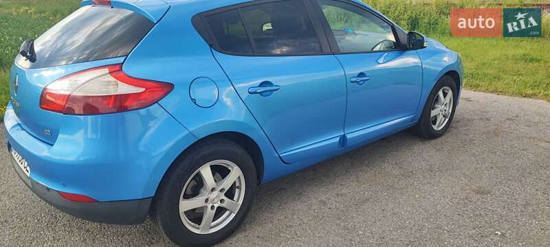 Хэтчбек Renault Megane 2013 в Иршаве фото 18 Хэтчбек Renault Megane 2013 в Иршаве