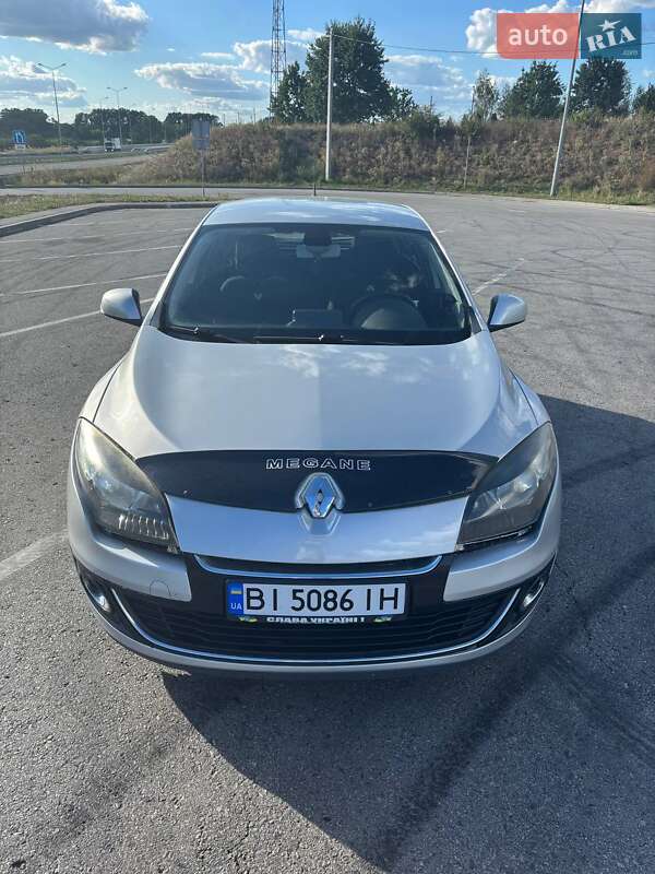 Хэтчбек Renault Megane 2013 в Полтаве фото Хэтчбек Renault Megane 2013 в Полтаве