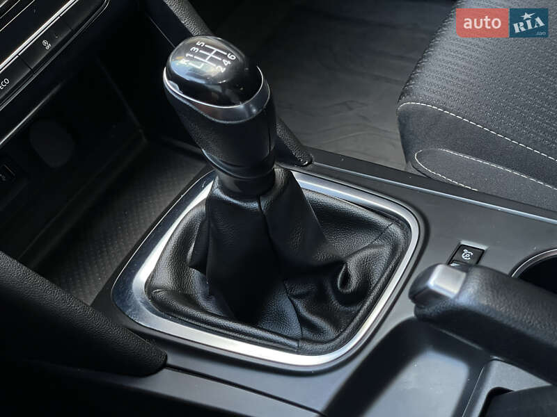 Хэтчбек Renault Megane 2016 в Бердичеве фото 47 Хэтчбек Renault Megane 2016 в Бердичеве