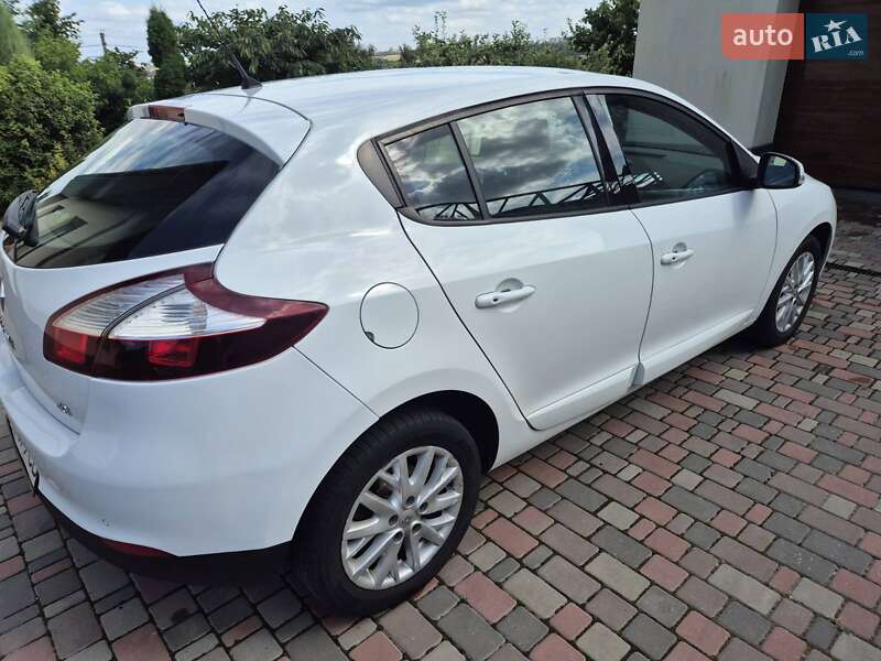 Хэтчбек Renault Megane 2015 в Ровно
