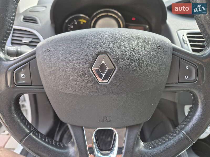 Хэтчбек Renault Megane 2015 в Ровно