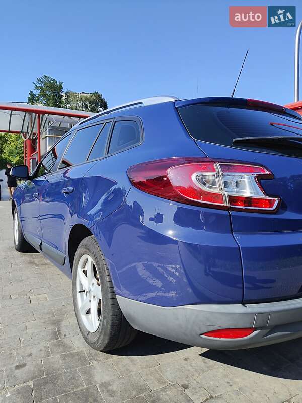 Універсал Renault Megane 2012 в Новояворівську