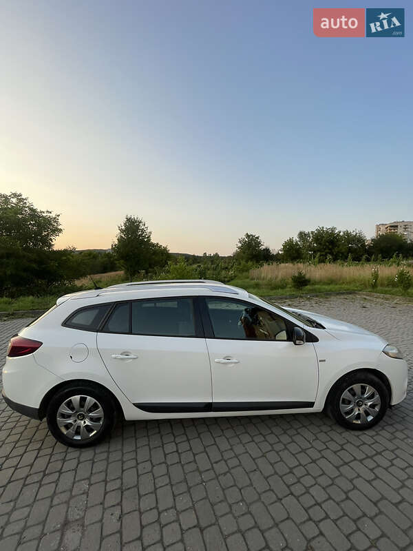 Универсал Renault Megane 2011 в Львове фото 7 Универсал Renault Megane 2011 в Львове