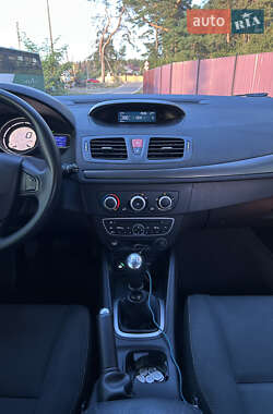 Универсал Renault Megane 2010 в 