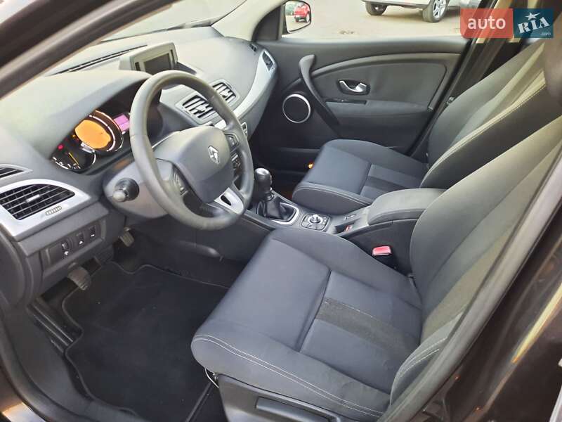 Хэтчбек Renault Megane 2010 в Полтаве