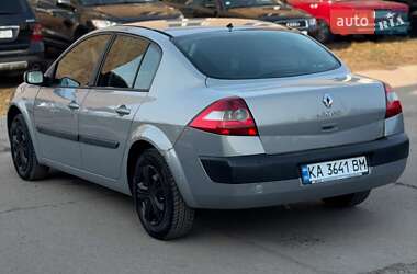 Седан Renault Megane 2004 в Глухове
