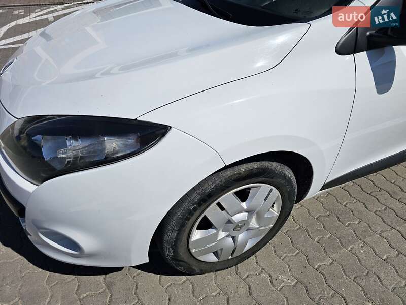 Універсал Renault Megane 2011 в Івано-Франківську фото 23 Універсал Renault Megane 2011 в Івано-Франківську