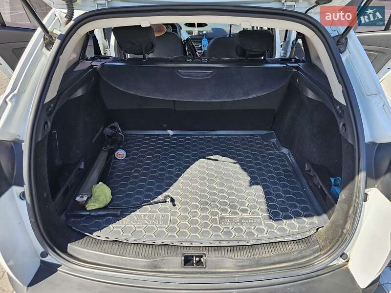 Універсал Renault Megane 2011 в Івано-Франківську фото 42 Універсал Renault Megane 2011 в Івано-Франківську