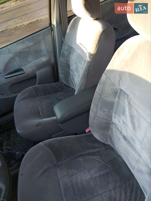 Седан Renault Megane 2001 в Киеве фото 7 Седан Renault Megane 2001 в Киеве